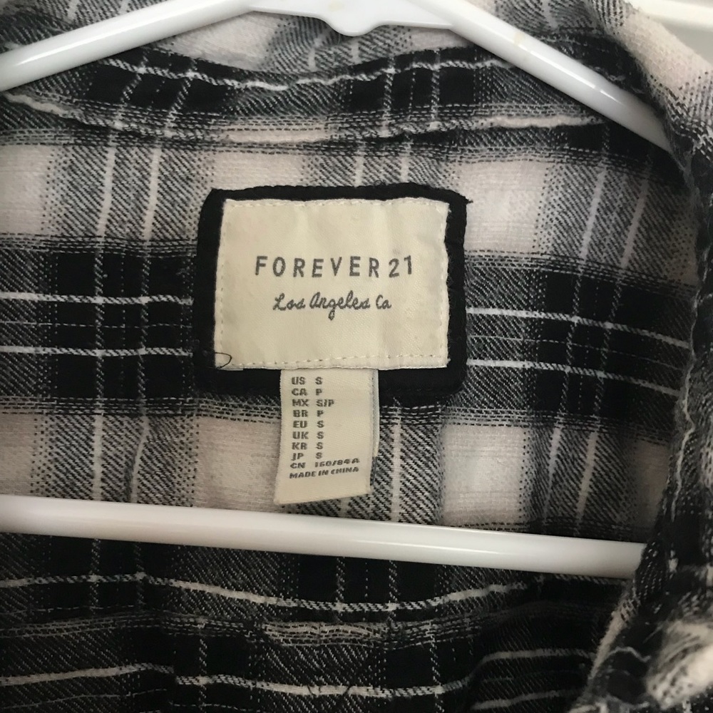Cropped flannel - Picture 6 of 6